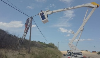 CONTINA LA MEJORA EN LA ILUMINACIN EN DIVERSOS PUNTOS DEL FRENTE COSTERO